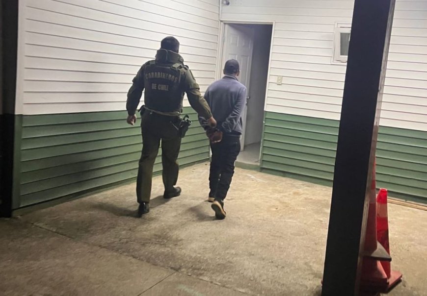 Disparan contra carabinero durante control en Niebla: tres detenidos y vehículo robado recuperado