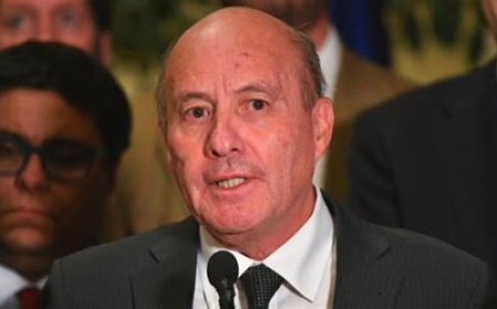 "No se puede tapar el sol con un dedo": Quiroz responde a la oposición por críticas al Presupuesto