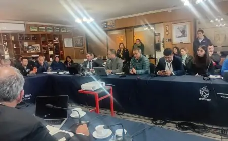 Consejera Hoth anuncia que solicitará pronunciamiento del Core por rechazo a piscicultura de AquaChile en Río Bueno