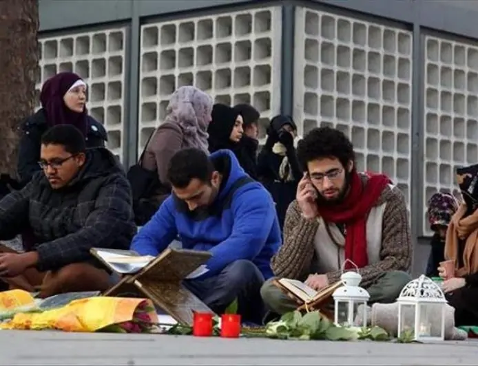 Migrantes de países musulmanes fingen ser gays para obtener asilo en Reino Unido, revela investigación de la BBC