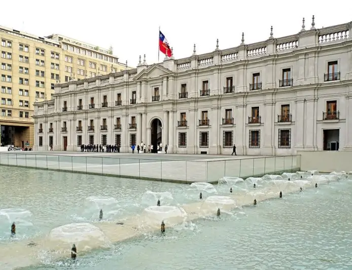 La estupidez que nos gobierna: Una lección de Dietrich Bonhoeffer para la política chilena