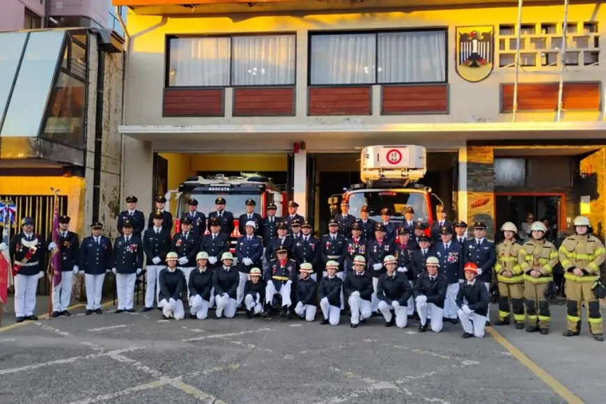 Bomberos de Río Bueno esperan repartir 6 mil ejemplares para financiar gastos operativos en campaña de mayo