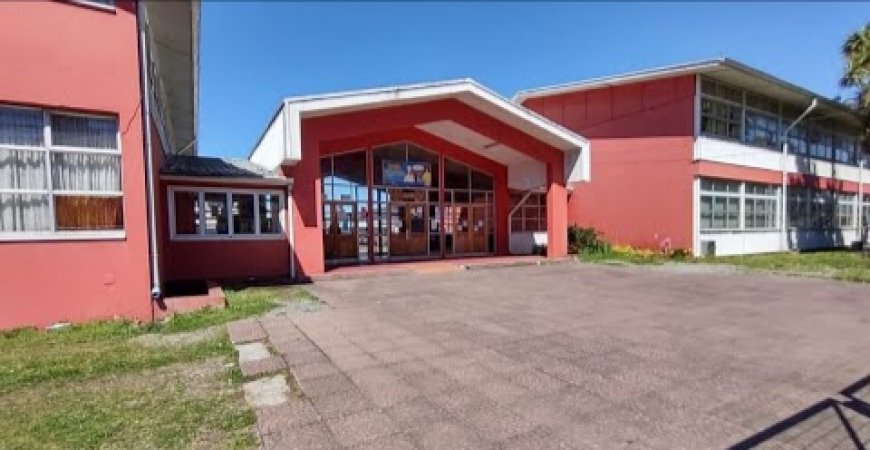 Adolescente es detenido por amenaza de atentado en Instituto Comercial de Valdivia