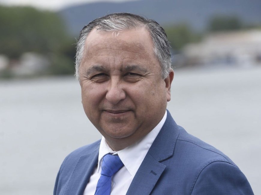 Rector de la UACh se disculpa con el Partido Republicano en carta revelada por The Clinic: "Me tengo que hacer responsable"