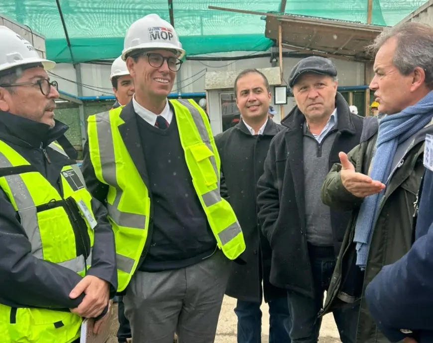 Alcalde de Río Bueno destaca 45% de avance en nuevo hospital y proyecta marcha blanca para segundo semestre de 2027