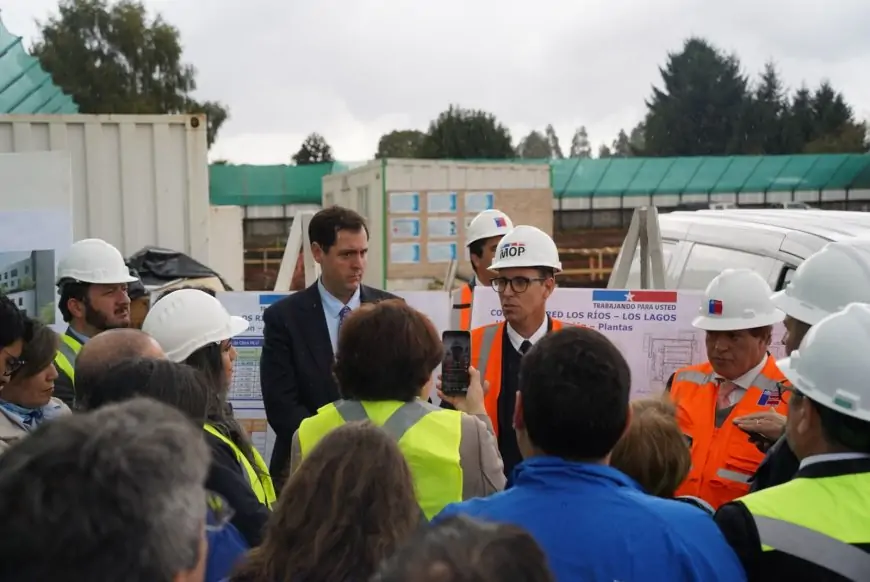 Ministro Arrau: "En 9 meses más debería estar terminada la excavación arqueológica en hospital de La Unión"