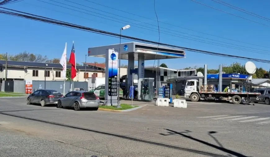 Sujeto a rostro descubierto intimida a dependiente y roba $60.000 desde servicentro Copec en Río Bueno