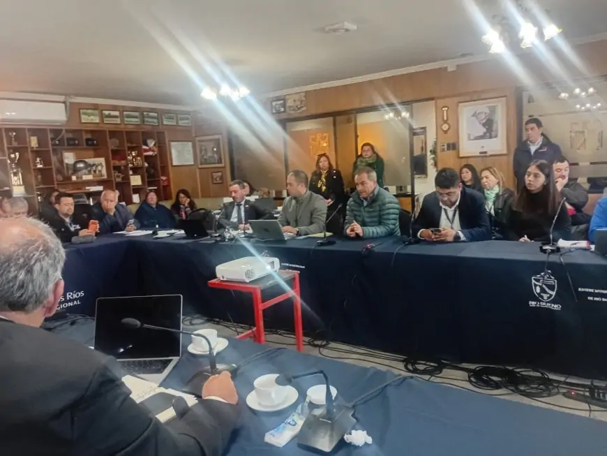 Consejera Hoth anuncia que solicitará pronunciamiento del Core por rechazo a piscicultura de AquaChile en Río Bueno