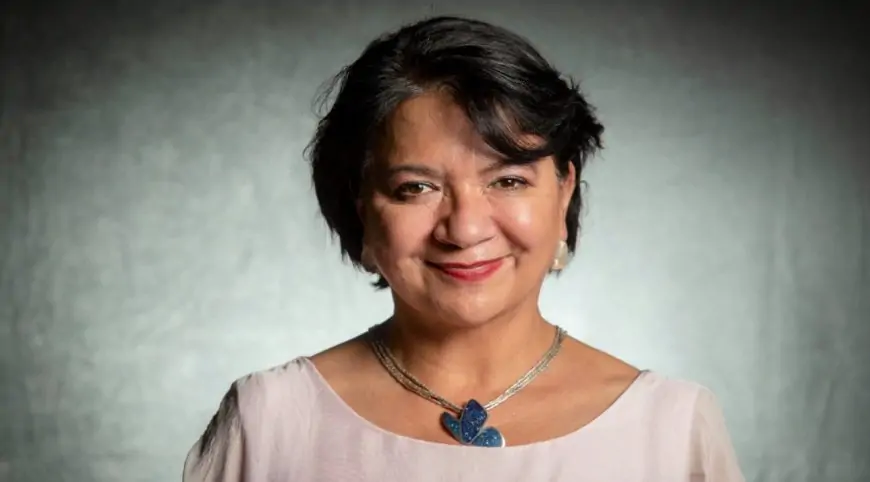 La "cuota" de Claudia Pizarro: funcionarios de La Pintana denuncian cobros de dinero para financiar campañas y viajes