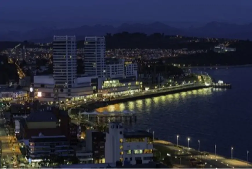 Adiós al comercio sexual en las calles de Puerto Montt: ordenanza municipal fija multas de hasta 5 UTM