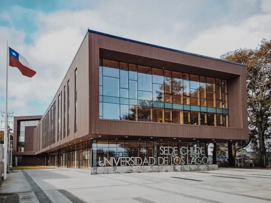 Estudiante de 21 años fue detenida por amenaza de tiroteo en Universidad de Los Lagos sede Castro