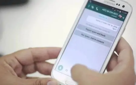 Alumnos de octavo básico en Puerto Montt son querellados por amenazar con violar a profesora en chat de WhatsApp: "Viólenla entre todos"