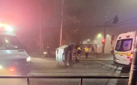 Ambulancia del Hospital de La Unión es impactada por alcance en Valdivia y conductor de automóvil da positivo a 1,74 grs./L en alcoholemia