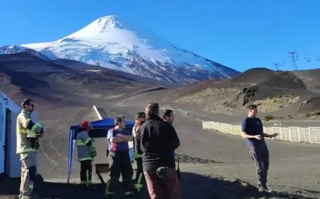 Hombre de 60 años fallece tras caída en volcán Osorno mientras realizaba ascenso no autorizado en sector con hielo