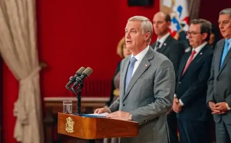 Encuesta B&W: 57% cree que Presidente Kast no ha cumplido expectativas y 58% exige mayor énfasis del gobierno en seguridad