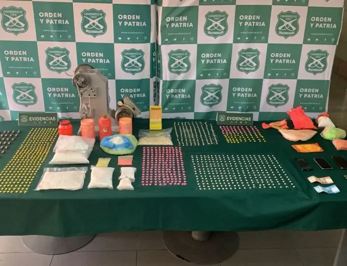 Laboratorio clandestino de drogas sintéticas en Quilicura es desarticulado por OS7 Valdivia con cinco detenidos colombianos