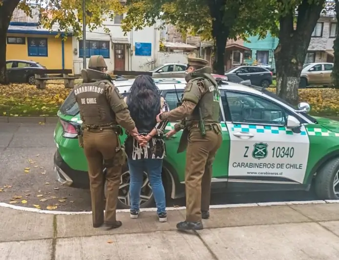 Mujer con 63 reiteraciones por diversos delitos es detenida por hurto en supermercado de Río Bueno 