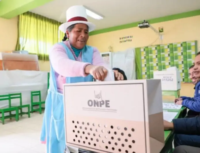 Elecciones en Perú: Keiko Fujimori y Roberto Sánchez irán a balotaje del 7 de junio tras 33 días de escrutinio