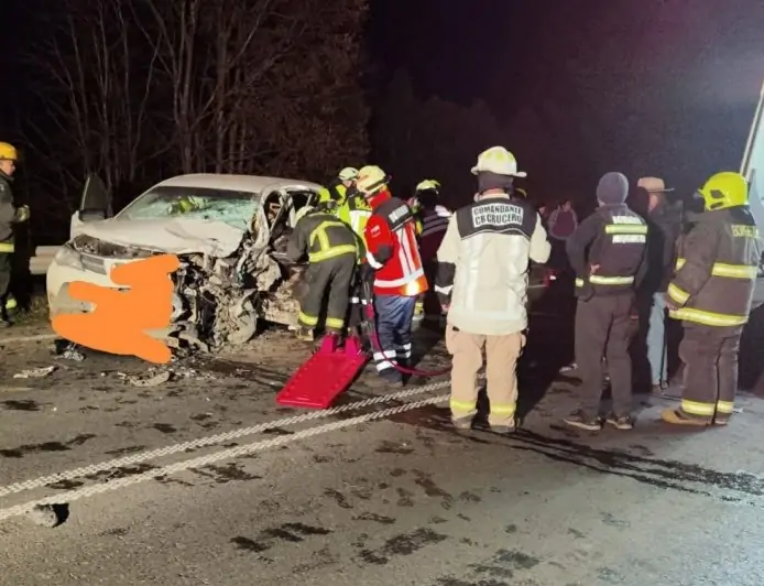 Una persona atrapada en accidente de alta energía en sector San Antonio comuna de Río Bueno