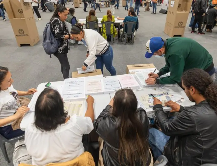 Colombia elige nuevo presidente este domingo con más de 40 millones de ciudadanos habilitados para votar en 13.742 puestos