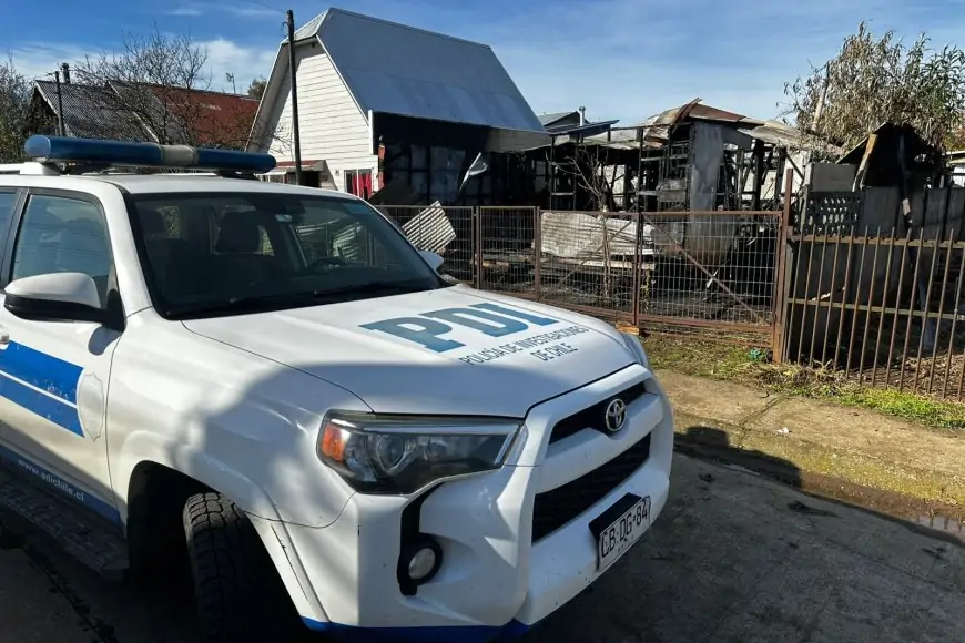 PDI investiga identidad de dos cadáveres hallados tras incendio en San Pablo y señala que víctimas habrían hecho fuego en combustión lenta