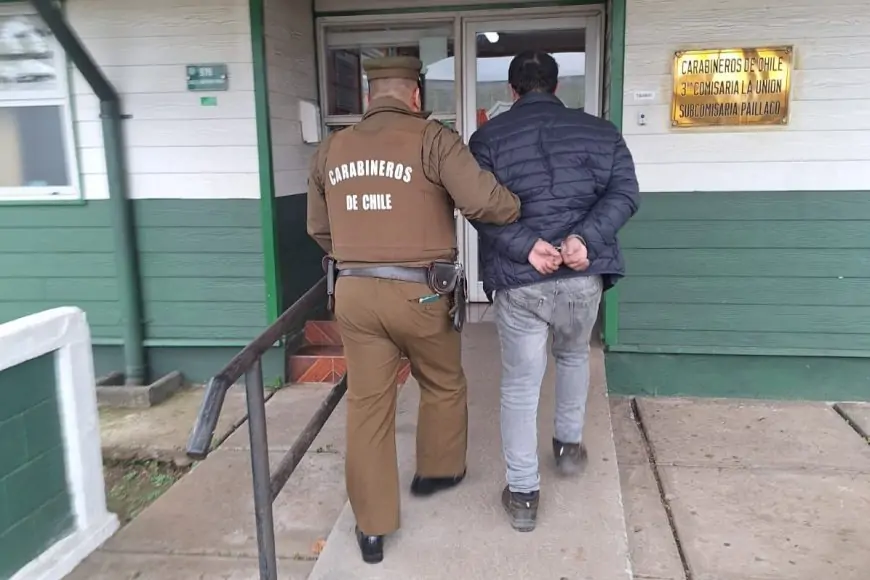Rápida acción de Carabineros permite detener a sujeto por hurto en Paillaco antes que abandonara la comuna