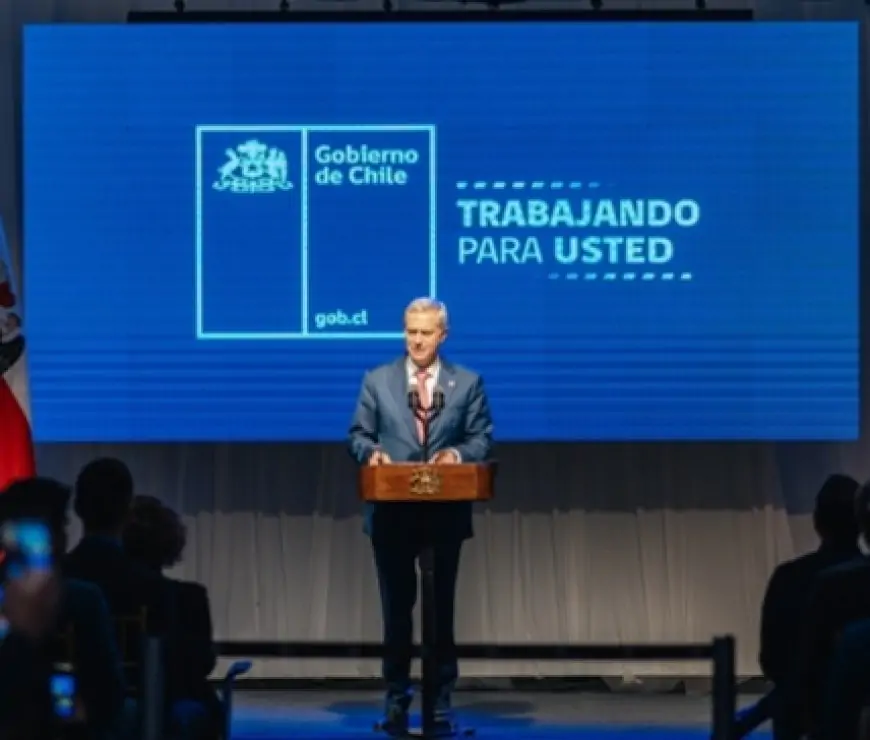 Aprobación de Presidente Kast cae a 29,1% en Pulso Ciudadano pero se mantiene en 38% en Criteria