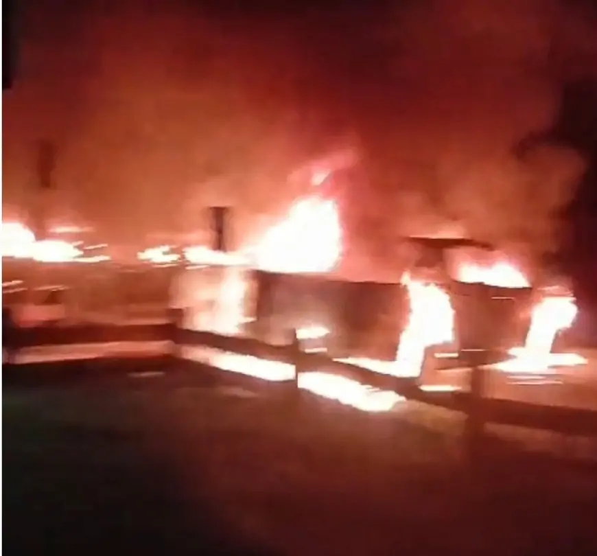 Cuatro camionetas son quemadas en ataque incendiario en Collipulli una día después del operativo en Temucuicui