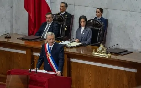 Aprobación de Kast sube a 41% tras Cuenta Pública, pero solo 50% evalúa discurso como bueno o muy bueno