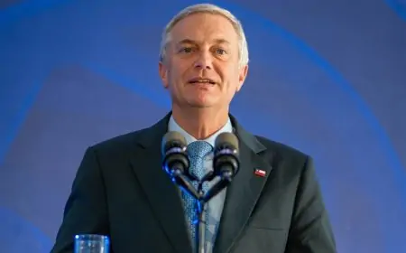 Encuesta CEP: desaprobación de Presidente Kast alcanza 52% y aprobación se sitúa en 34%