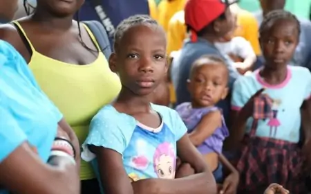 ¿Dónde están los niños? La flexibilización de requisitos para ingreso de haitianos facilitó la entrada masiva de menores sin control, según Sermig