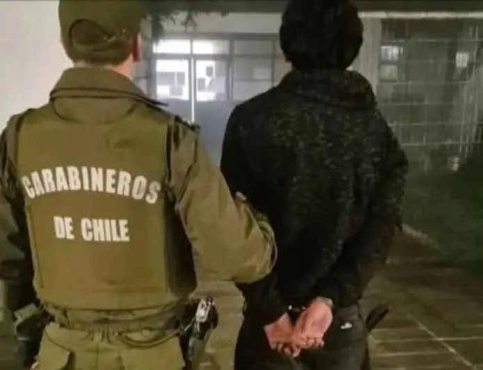 Detenido por robo de vehículo en San José de la Mariquina: joven de 19 años fue capturado
