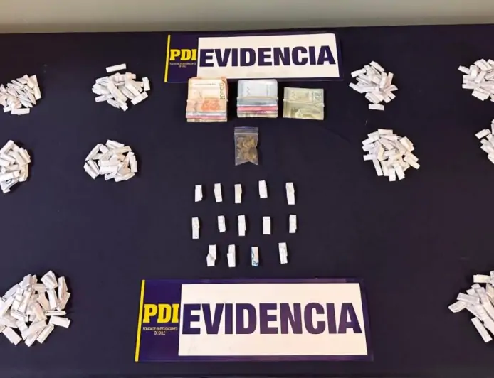 PDI desbarata punto de venta de drogas en población Pablo Neruda de Valdivia y detiene a pareja