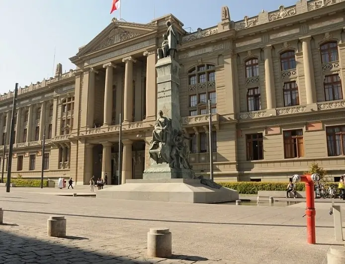 Corte Suprema declara inadmisibles más de 450 recursos de protección por embargos de deudas del CAE