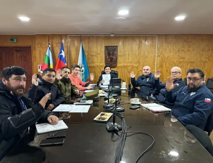 Paillaco actualiza su Plan Comunal de Emergencia y determina como principales amenazas incendios forestales, emergencias HAZMAT y sismos