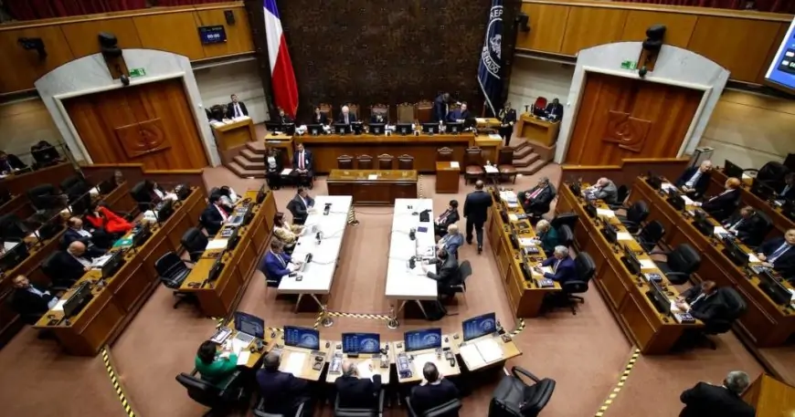 Senado empata dos veces y aplaza decisión sobre fin del secreto bancario vía administrativa