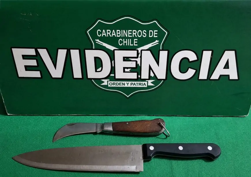 Mujer es detenida en Mariquina por agredir con cuchillo a su expareja tras ingresar a su domicilio: portaba dos armas blancas