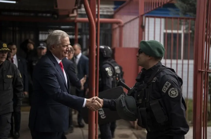 Presidente Kast firma acuerdo para acelerar plan que proyecta 20 mil nuevos cupos penitenciarios en 16 recintos del país