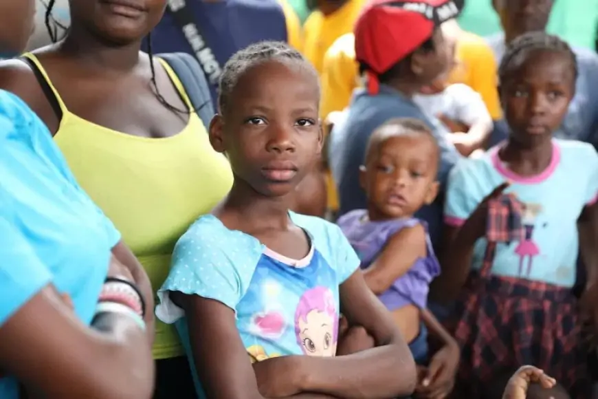 ¿Dónde están los niños? La flexibilización de requisitos para ingreso de haitianos facilitó la entrada masiva de menores sin control, según Sermig