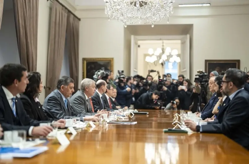 Presidente Kast encabeza reunión con todos los poderes del Estado para coordinar acciones y proteger a menores haitianos en situación irregular