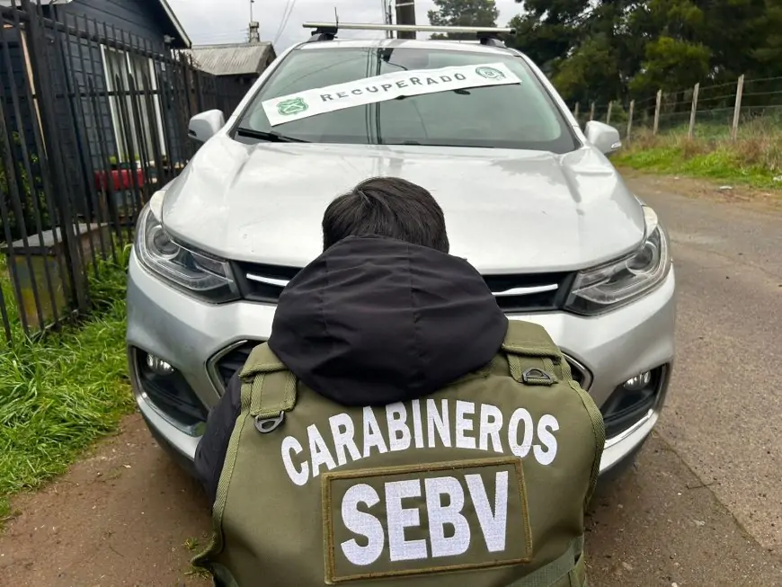 SEBV Los Ríos recupera vehículo robado en sector Guacamayo de Valdivia y lo devuelve a su propietario