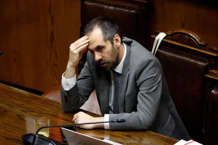 Cámara aprueba acusación constitucional contra Nicolás Grau por 77 votos a favor: libelo pasa al Senado