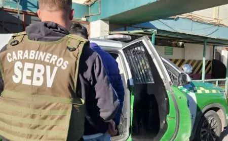 Juzgado decreta internación provisoria para dos adolescentes de 16 años por robo violento de vehículos en Valdivia