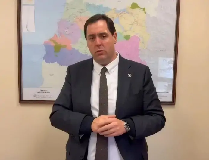 Diputado Kunstmann acusa al INDH de confundir vandalismo con arte y anuncia apoyo a reforma del instituto