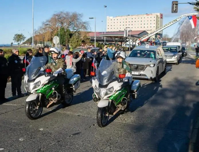 Emotivo homenaje en Puerto Montt al suboficial mayor Marcos Cosme: autoridades y vecinos exigen justicia y seguridad