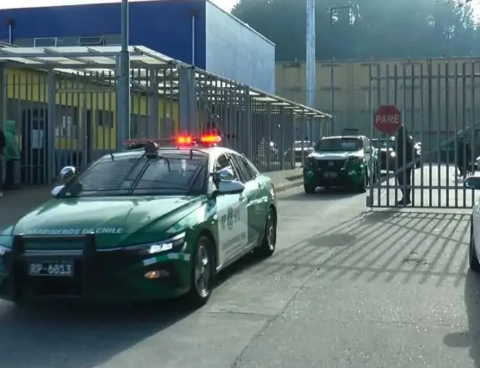 Carlos Cancino, alias "El Rana", es trasladado desde Valdivia a Santiago bajo estricto resguardo policial