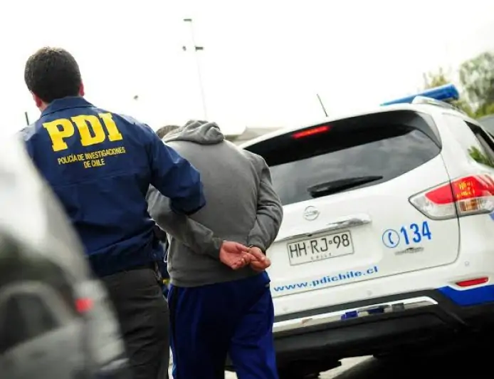 PDI desarticula punto de venta de drogas en población Guacamayo de Valdivia