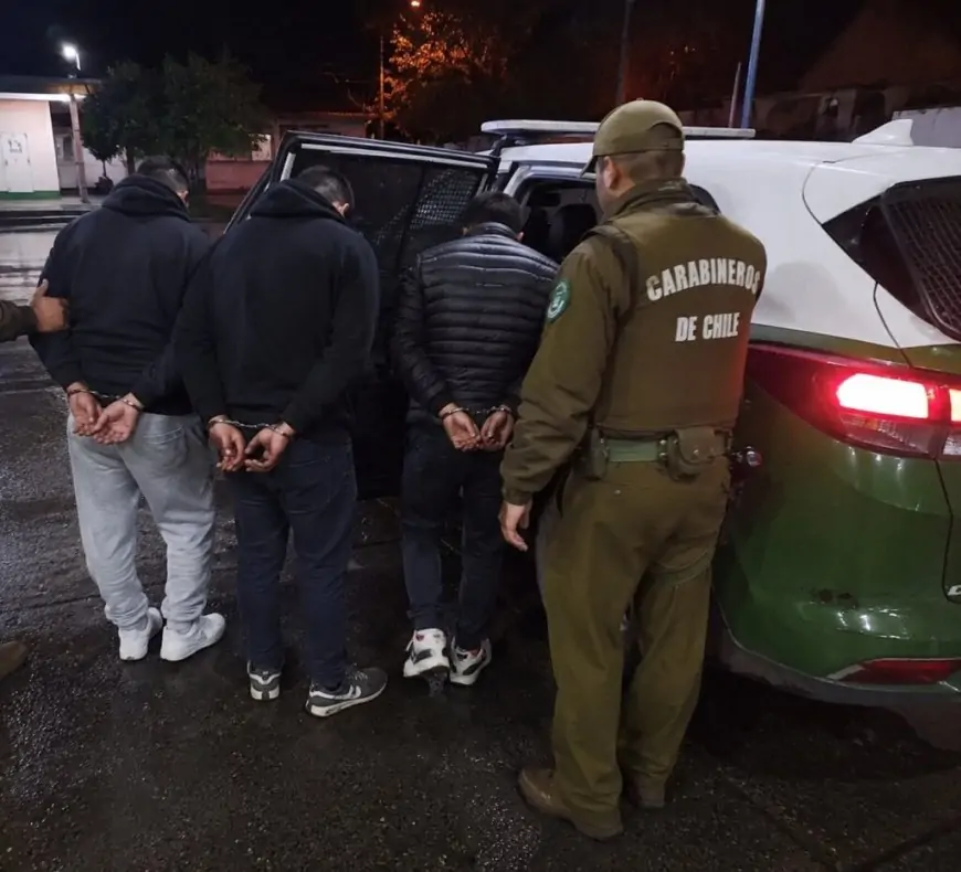 Prisión preventiva para tres imputados por robo con violencia a adulta mayor en Río Bueno: fueron capturados en Padre Las Casas