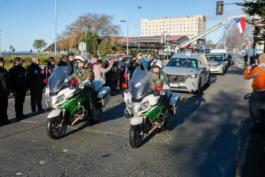 Emotivo homenaje en Puerto Montt al suboficial mayor Marcos Cosme: autoridades y vecinos exigen justicia y seguridad