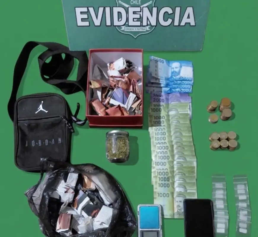 Detienen a hombre en Mariquina por microtráfico y se le incauta marihuana, dinero y elementos para dosificación